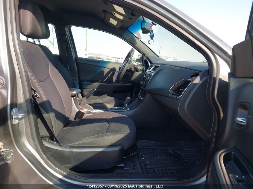 1C3CCBAB9CN244886 2012 CHRYSLER 200 photo no. 5