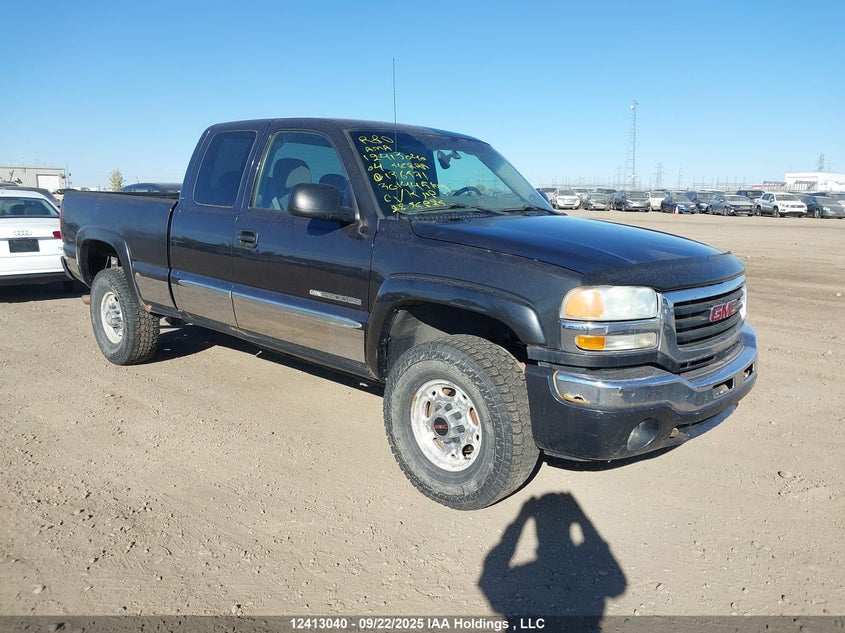 1GTHK29U94E136571 2004 GMC Sierra K2500 Heavy Duty auction photo 1