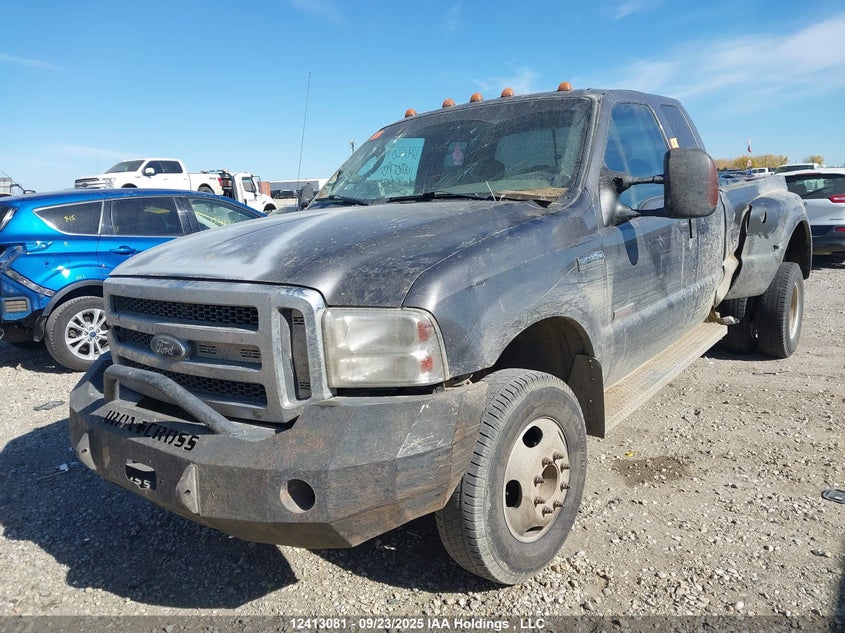 1FTWX33P85EC85637 2005 FORD F350 photo no. 2