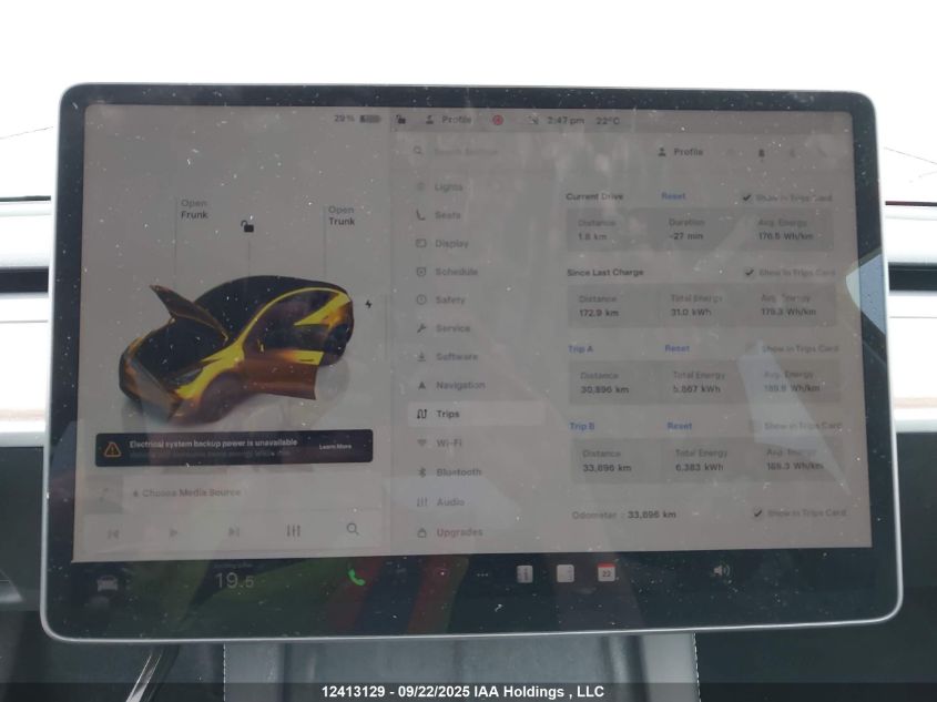 2024 Tesla Model Y VIN: 7SAYGDEE3RF124744 Lot: 12413129