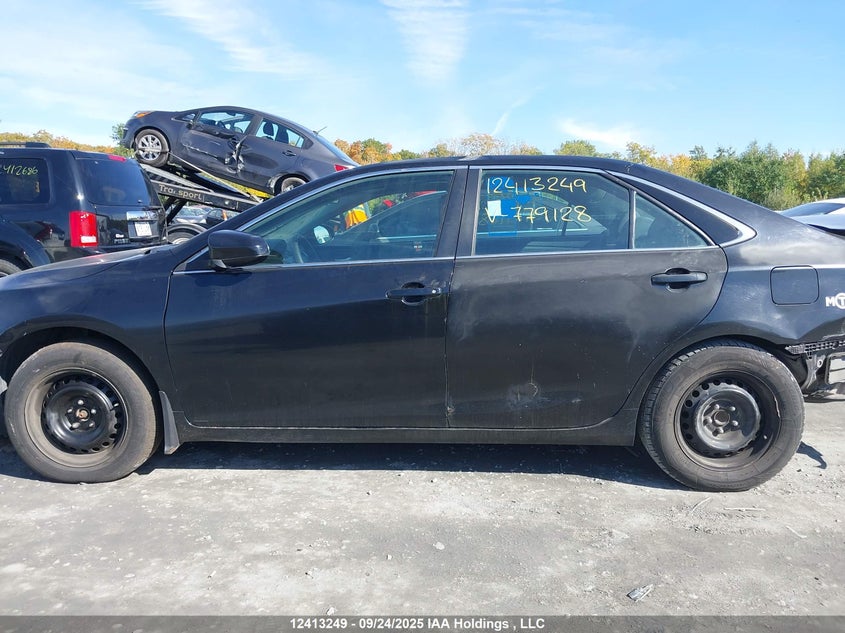 2017 Toyota Camry Le/Xle/Se/Xse VIN: 4T1BF1FK9HU779128 Lot: 12413249