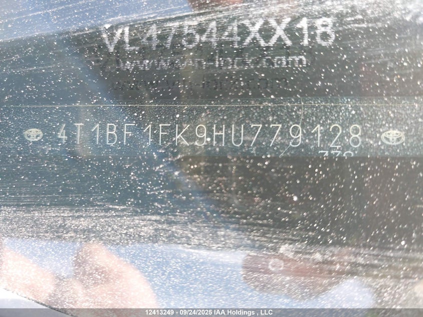 2017 Toyota Camry Le/Xle/Se/Xse VIN: 4T1BF1FK9HU779128 Lot: 12413249