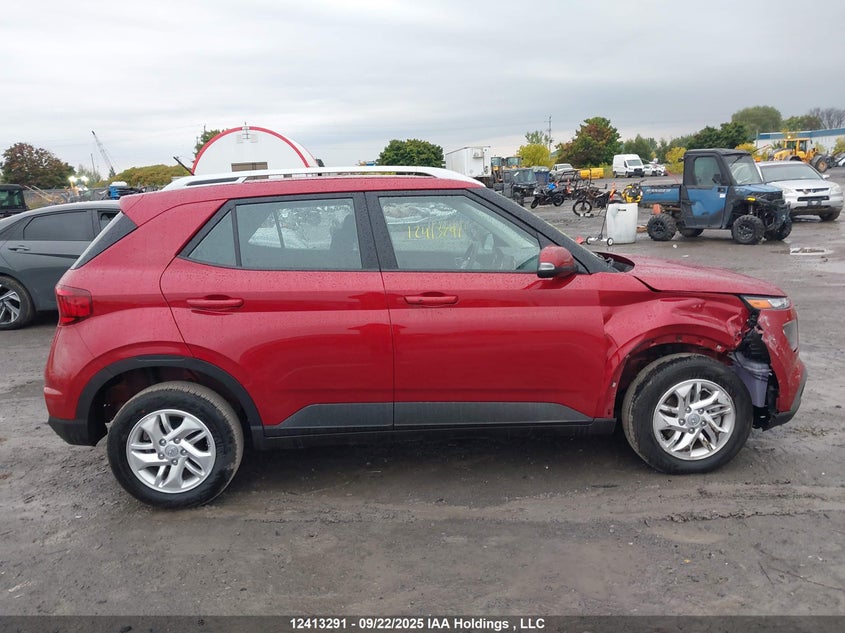 2025 Hyundai Venue Sel/Limited VIN: KMHRC8A33SU396051 Lot: 12413291