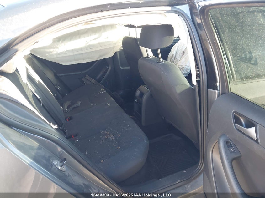 3VW2K7AJ4EM359372 2014 VOLKSWAGEN JETTA photo no. 8