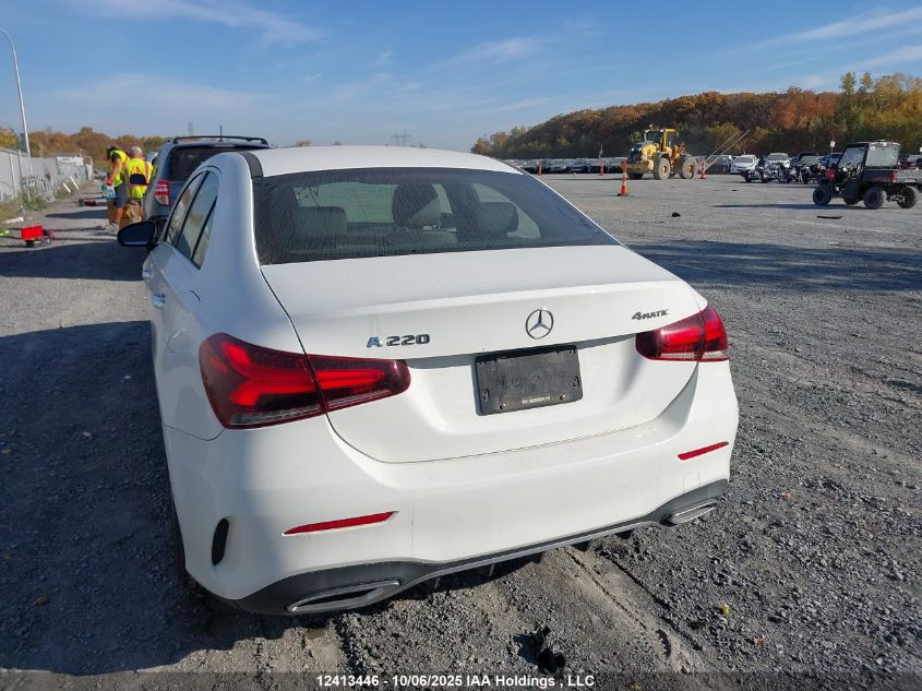2019 Mercedes-Benz A 220 4Matic VIN: WDD3G4FB3KW001139 Lot: 12413446