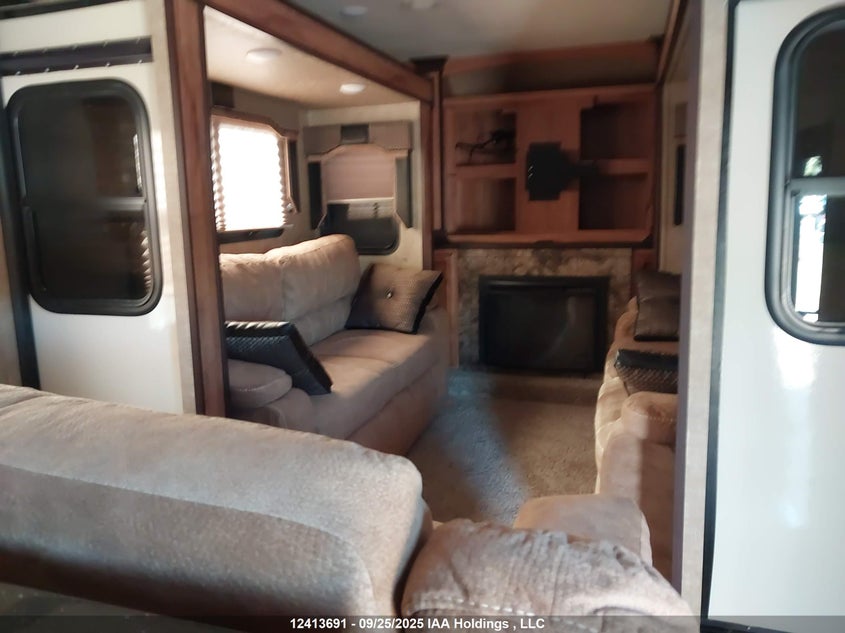 4EZFV3824G6109487 2016   photo no. 8