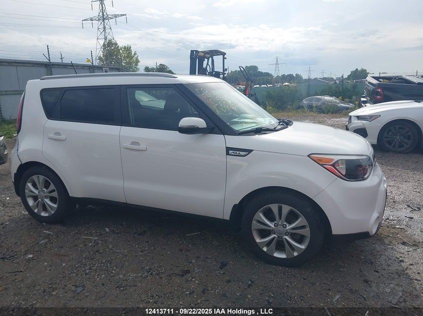KNDJP3A56F7217497 2015 KIA SOUL photo no. 13