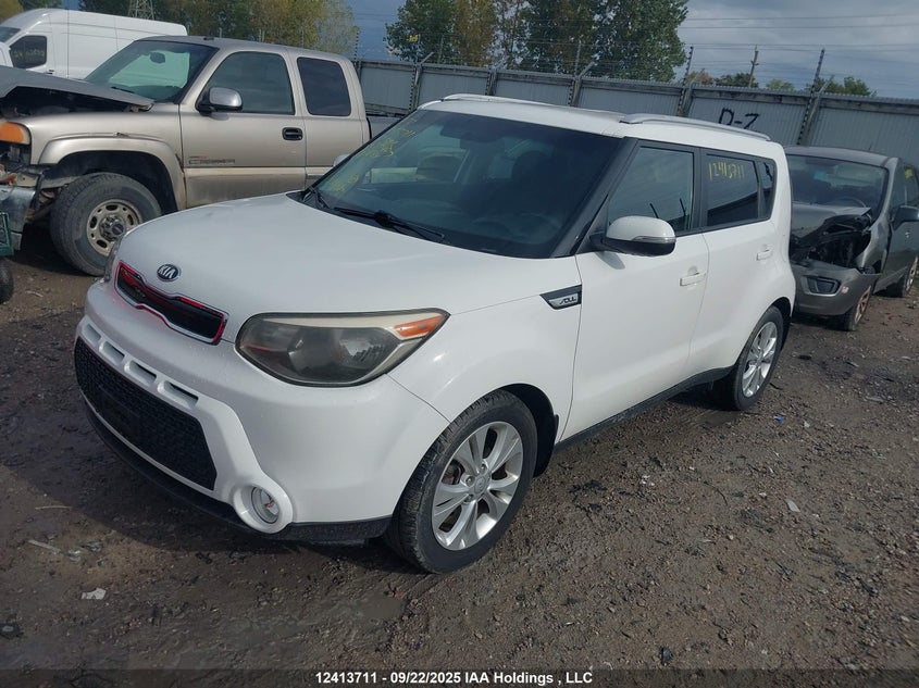 KNDJP3A56F7217497 2015 KIA SOUL photo no. 2
