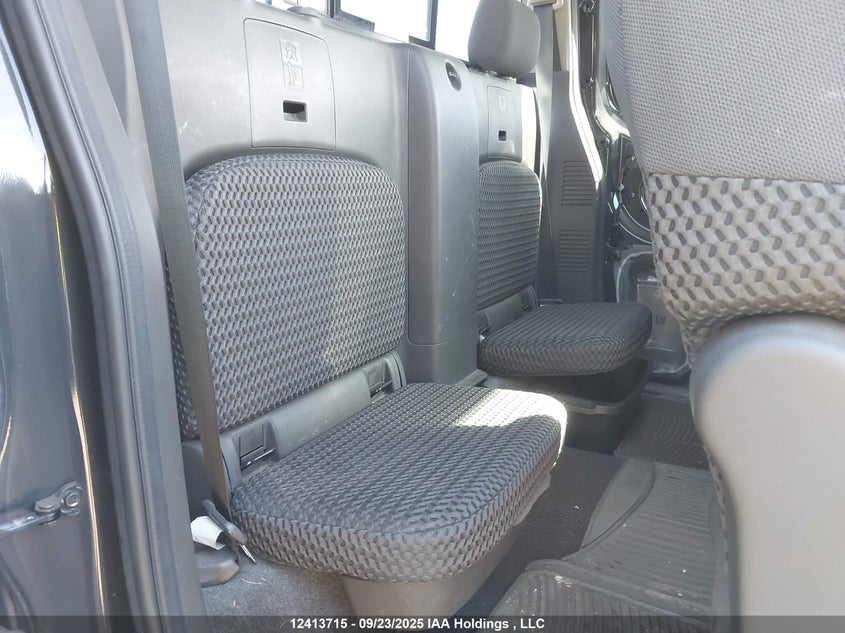 1N6AD0CW2CC472693 2012 NISSAN NAVARA (FRONTIER) photo no. 8