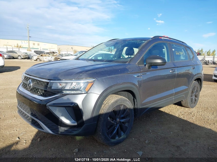 3VVAX7B27NM018458 2022 VOLKSWAGEN TAOS photo no. 2