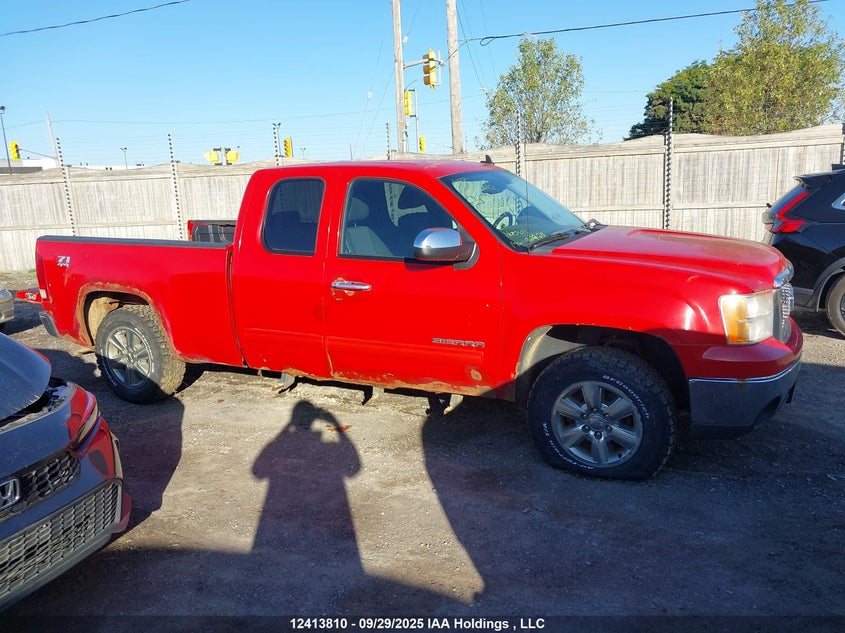1GTSKVEA8AZ250388 2010 GMC SIERRA photo no. 13