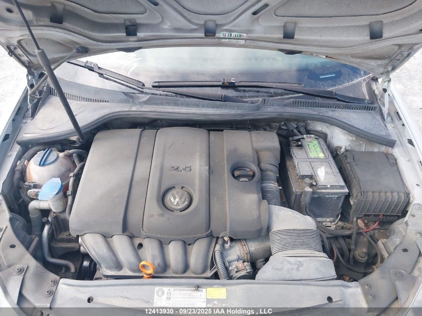 2011 Volkswagen Golf 2.5L Comfortline/2.5L Trendline VIN: 3VWKX7AJ8BM673426 Lot: 12413930