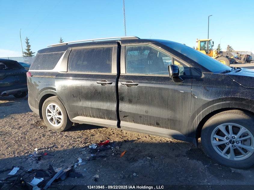 KNDNB5H30P6259252 2023 KIA CARNIVAL photo no. 12