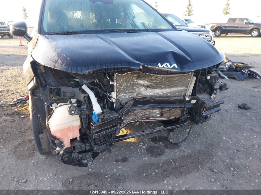 KNDNB5H30P6259252 2023 KIA CARNIVAL photo no. 6