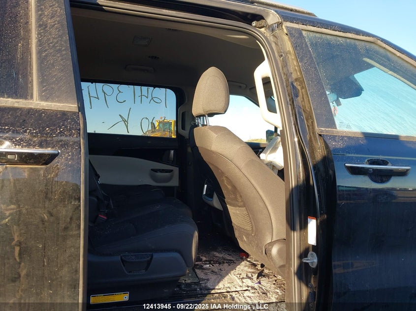 KNDNB5H30P6259252 2023 KIA CARNIVAL photo no. 8