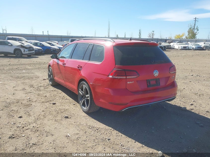 2018 Volkswagen Golf Sportwagen red null gasoline 3VW217AU5JM762199 photo #4