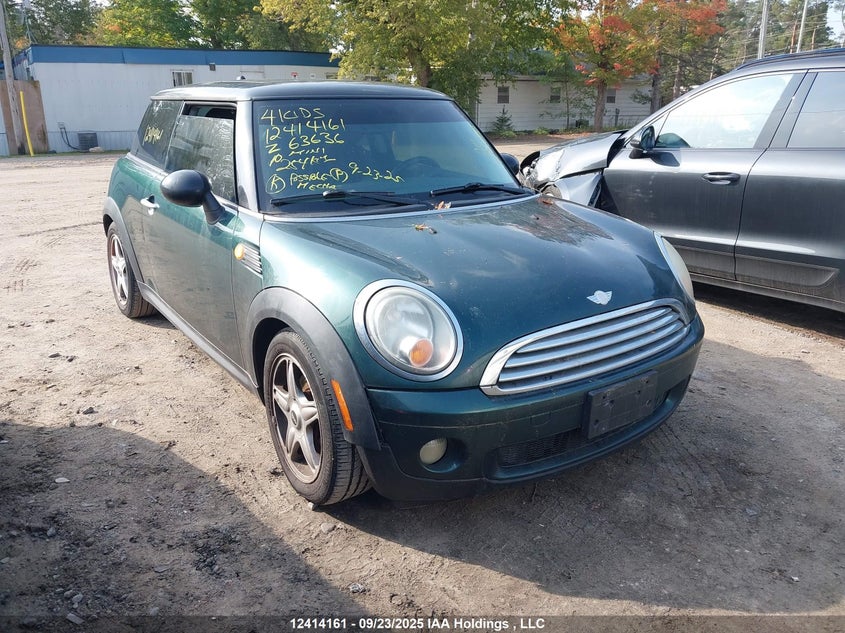 WMWMF3C56ATZ63636 2010 MINI COOPER photo no. 17