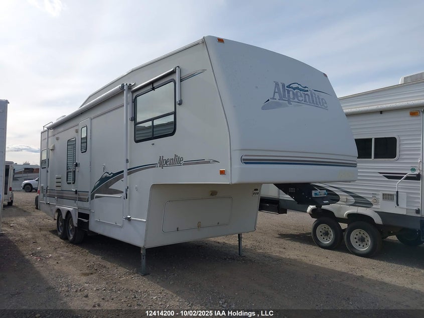 1W53ATN29XY029776 1999 Western Rv Alpenlite auction photo 1