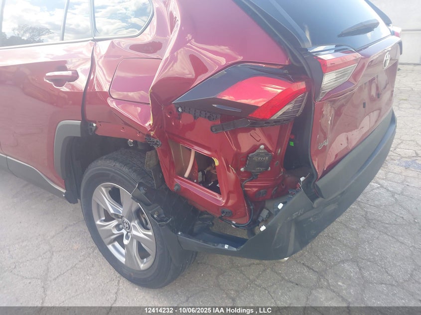 2T3R1RFV4PW405117 2023 TOYOTA RAV 4 photo no. 18