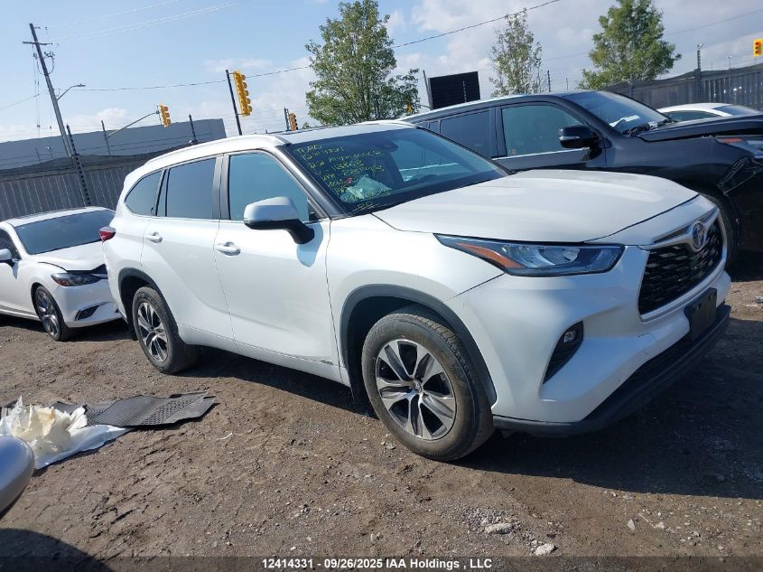 2023 Toyota Highlander Hybrid Xle/Hybrid Bronze Edition VIN: 5TDKBRCH8PS118863 Lot: 12414331