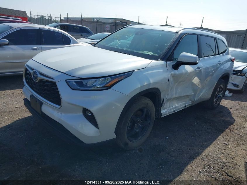 2023 Toyota Highlander Hybrid Xle/Hybrid Bronze Edition VIN: 5TDKBRCH8PS118863 Lot: 12414331