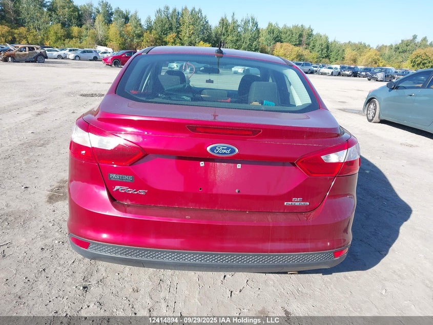 1FADP3F2XEL352196 2014 FORD FOCUS photo no. 16