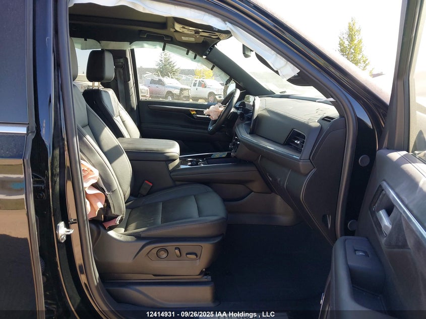 1GNS6CRDXSR209184 2025 CHEVROLET SUBURBAN photo no. 5