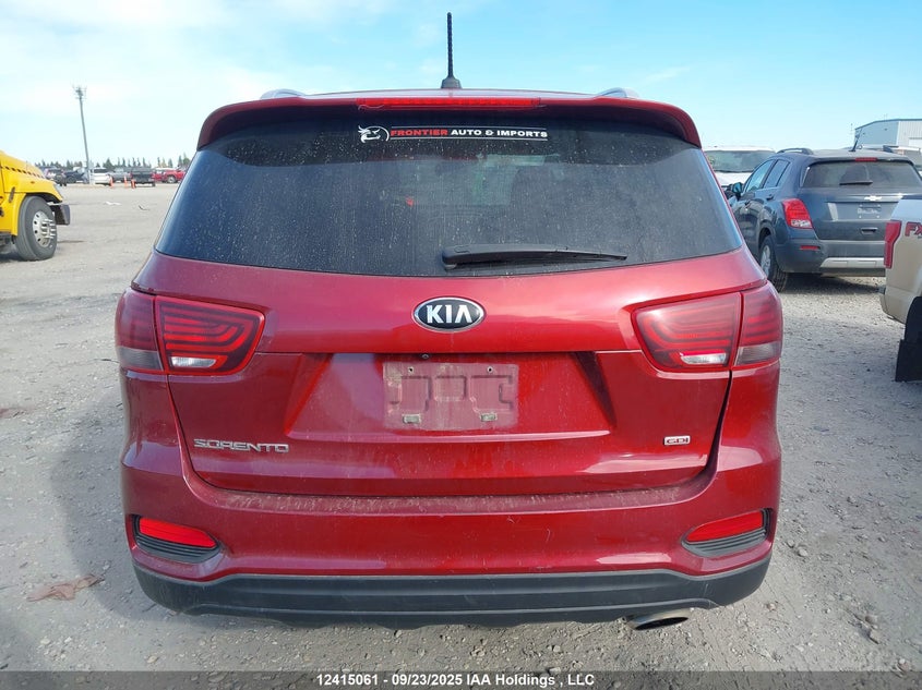 5XYPGDA39KG587936 2019 KIA SORENTO photo no. 16