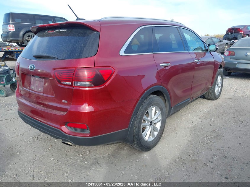 5XYPGDA39KG587936 2019 KIA SORENTO photo no. 4