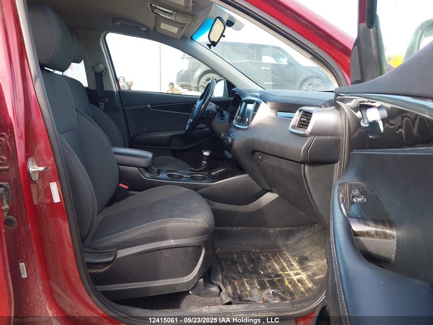 5XYPGDA39KG587936 2019 KIA SORENTO photo no. 5