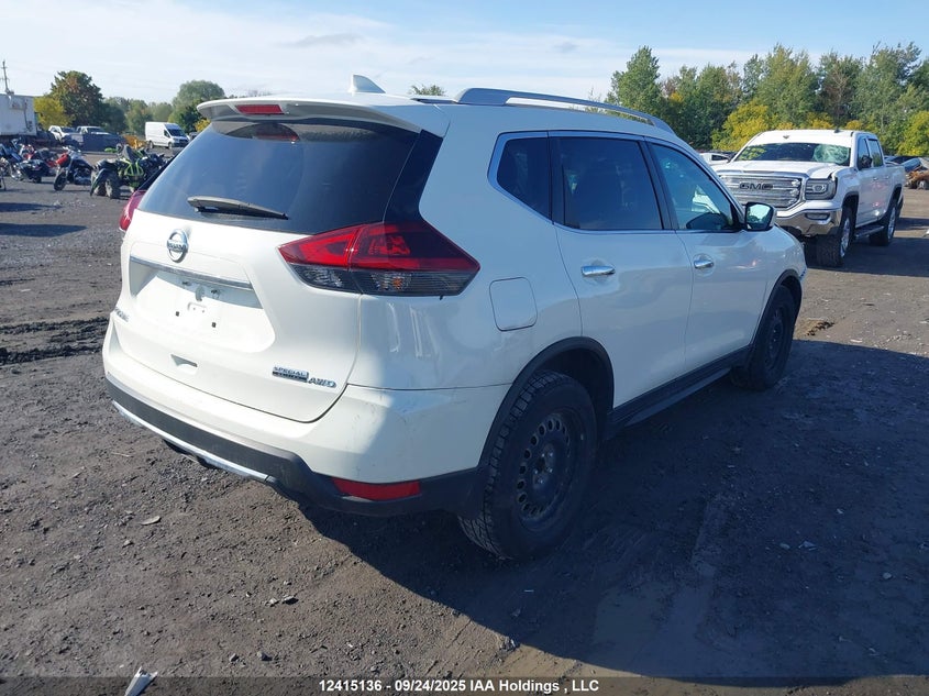 5N1AT2MV0LC818923 2020 NISSAN ROGUE photo no. 4