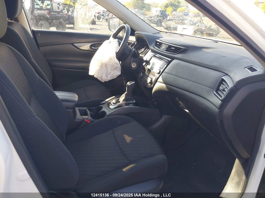 5N1AT2MV0LC818923 2020 NISSAN ROGUE photo no. 5