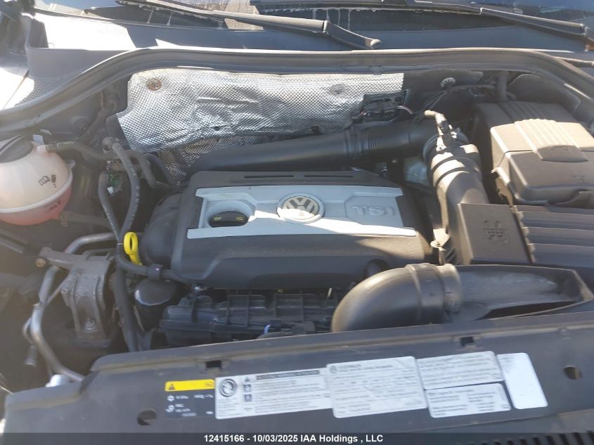 2016 Volkswagen Tiguan Comfortline/Highline/Special Edition VIN: WVGJV7AX6GW545777 Lot: 12415166