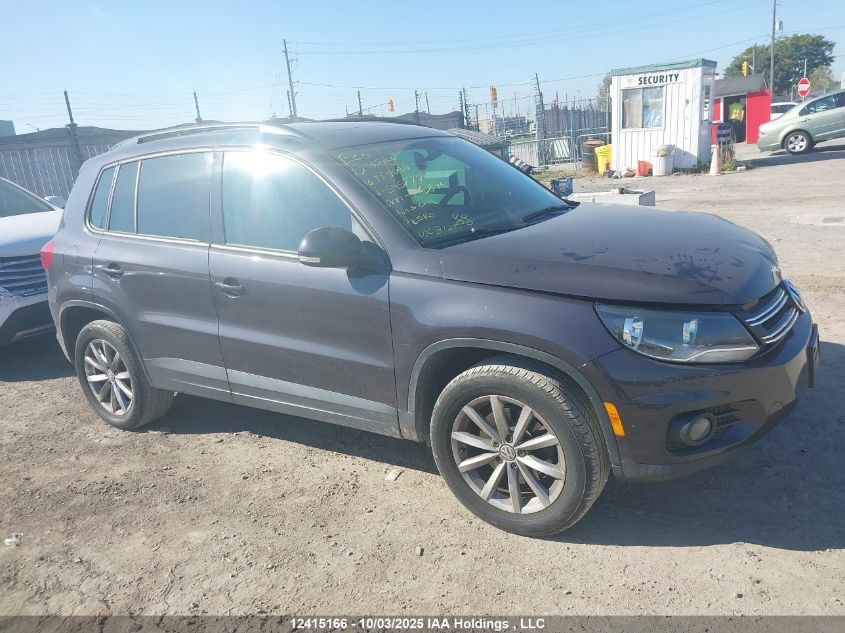 2016 Volkswagen Tiguan Comfortline/Highline/Special Edition VIN: WVGJV7AX6GW545777 Lot: 12415166