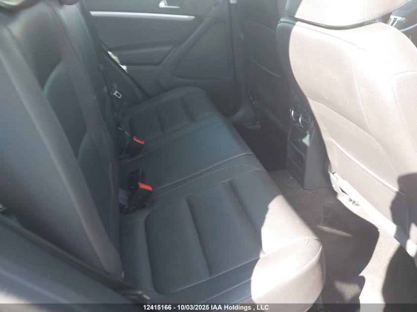 2016 Volkswagen Tiguan Comfortline/Highline/Special Edition VIN: WVGJV7AX6GW545777 Lot: 12415166
