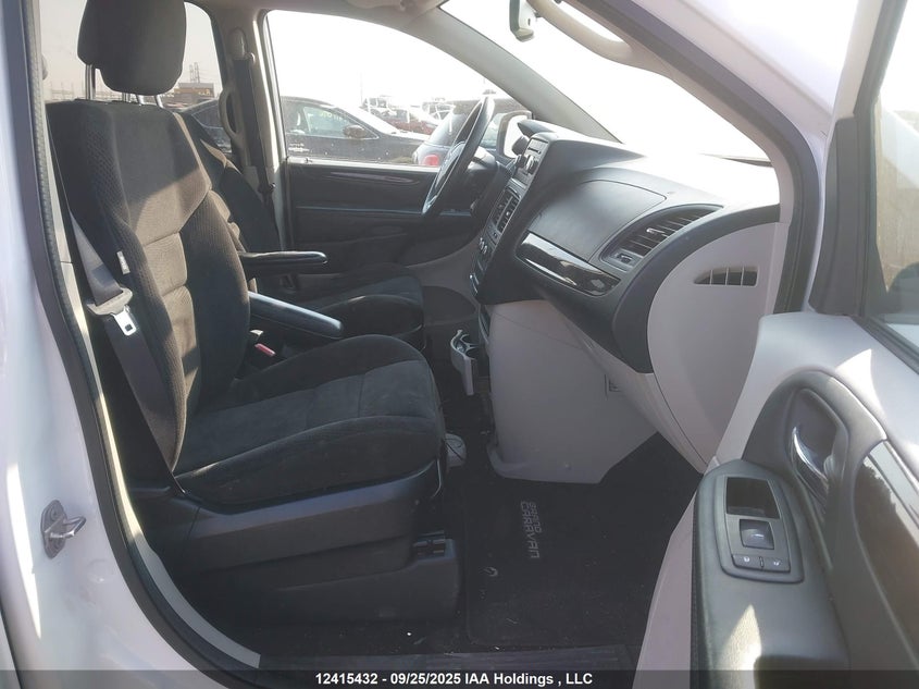 2C4RDGBG6FR510768 2015 DODGE CARAVAN photo no. 5