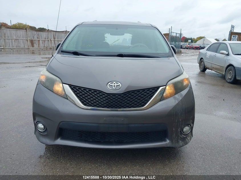 2013 Toyota Sienna Se 8 Passenger VIN: 5TDXK3DC8DS339378 Lot: 12415588