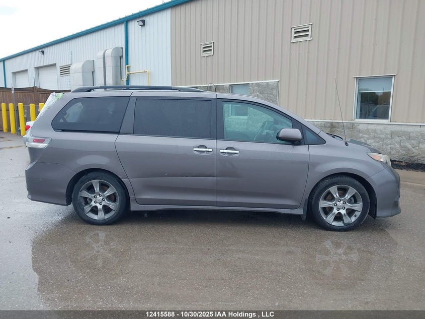 2013 Toyota Sienna Se 8 Passenger VIN: 5TDXK3DC8DS339378 Lot: 12415588