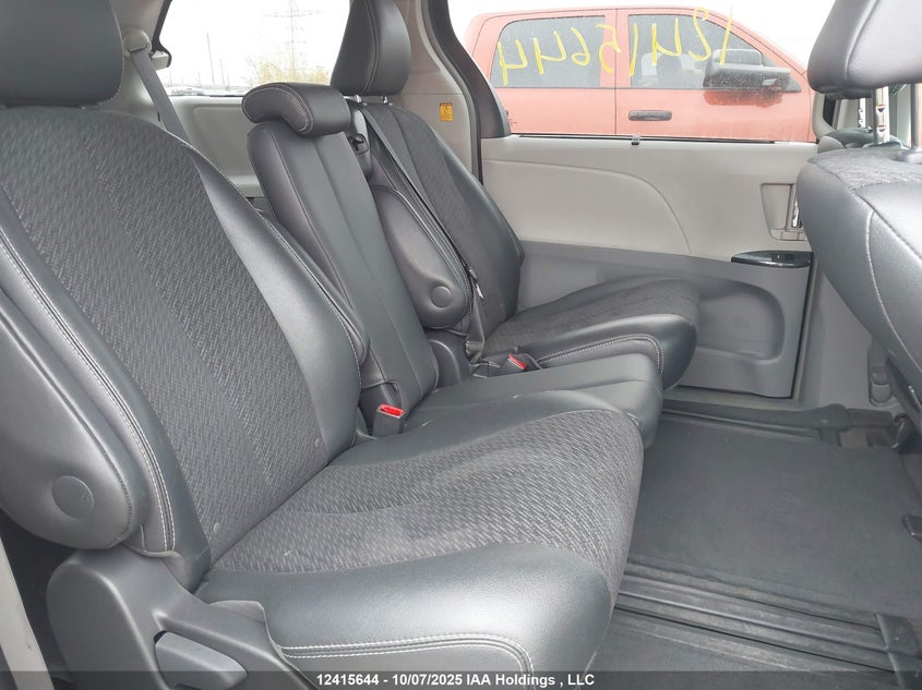 2012 Toyota Sienna 3.5 Se 8 Passenger Black Lot 111012415644 Vin 5TDXK3DC4CS200976