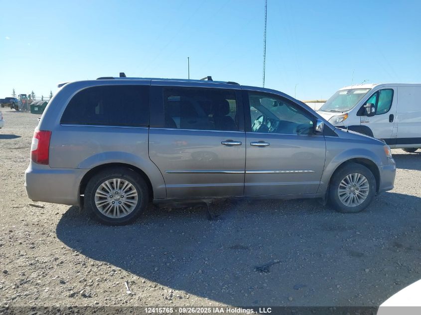 2014 Chrysler Town & Country Limited VIN: 2C4RC1GG3ER152438 Lot: 12415765