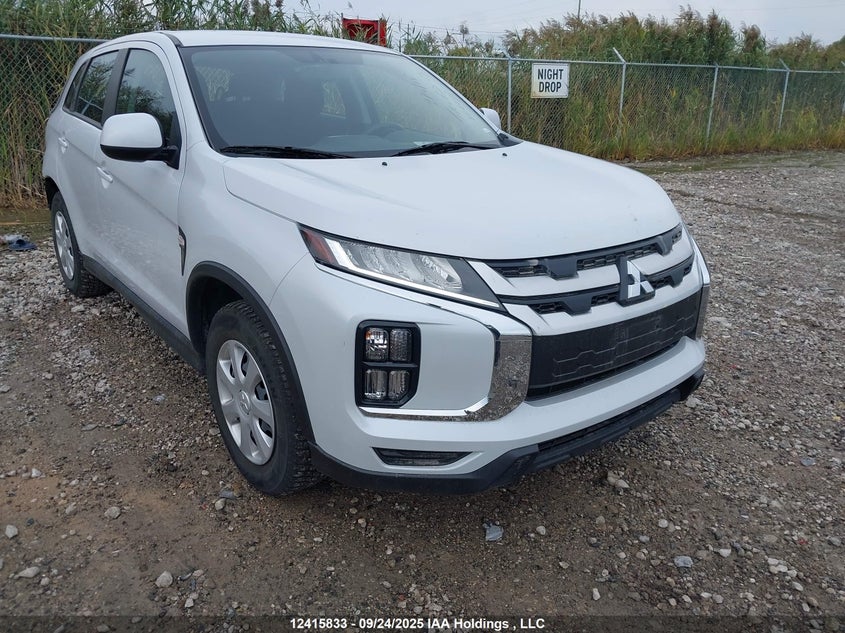 2024 Mitsubishi Rvr Es