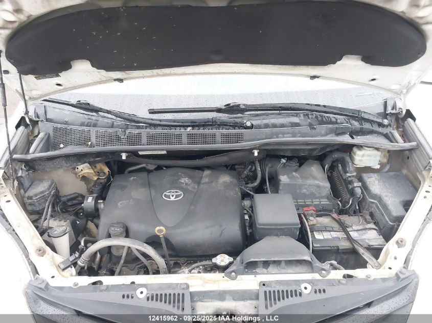 2019 Toyota Sienna VIN: 5TDZZ3DC5KS011398 Lot: 12415962