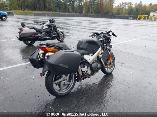 JH2RC46525M700117 2005 HONDA VFR photo no. 5