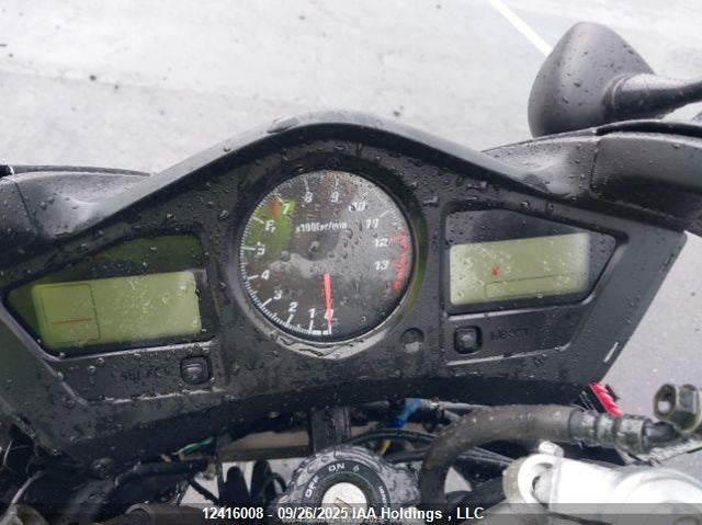 JH2RC46525M700117 2005 HONDA VFR photo no. 8