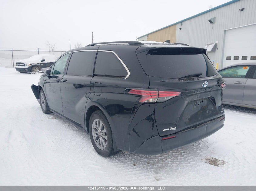 5TDGSKFCXNS058918 2022 TOYOTA SIENNA photo no. 3
