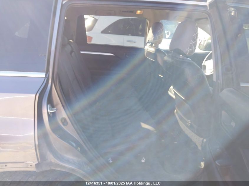 2015 Toyota Highlander Le/Le Plus VIN: 5TDBKRFH9FS205696 Lot: 12416351