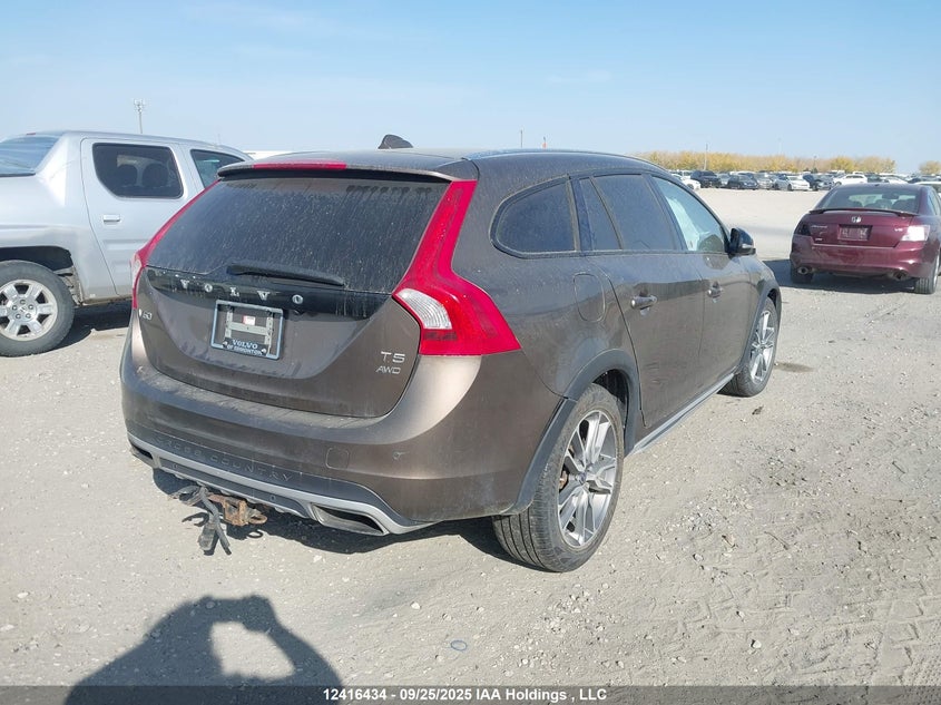 YV4612HL3F1001905 2015 VOLVO V60 CROSS COUNTRY photo no. 4