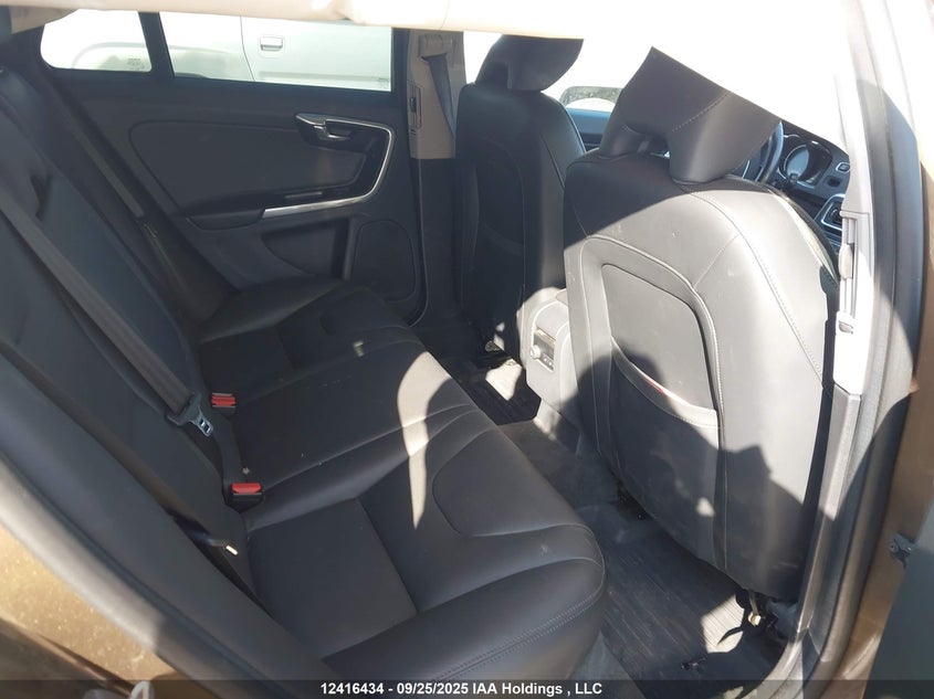2015 Volvo V60 Cross Country T5 VIN: YV4612HL3F1001905 Lot: 12416434