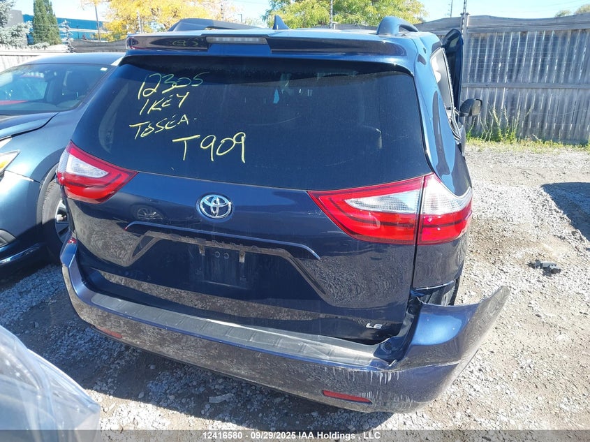5TDKZ3DC5JS956190 2018 TOYOTA SIENNA photo no. 16