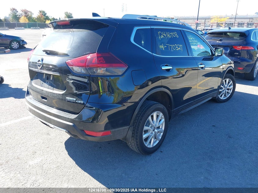 5N1AT2MV6LC770327 2020 NISSAN ROGUE photo no. 4